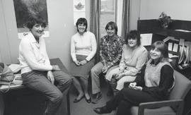 C2015-0001/019(45) Kim Benson and Group at Jane Campus