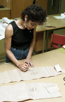 C2015-0001/025(14) - Fashion Students in Design