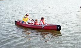 C2015-0001/024(05) - King Campus - Kids at Recreation Island