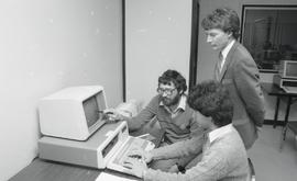 C2015-0001/020(28) English Computer Lab With Peter Meyers and Tony Tilly