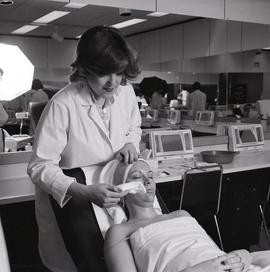Cosmetics Lab