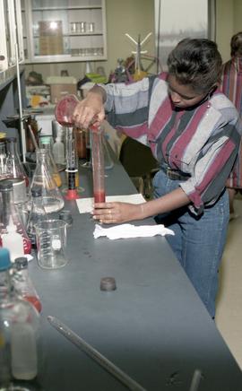 C2015-0001/025(17) - Fashion Students in a Textiles Lab